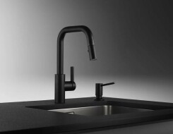 KWC Μπαταρία Κουζίνας LUNA E ψηλή με αποσπώμενο ντουσάκι Black Matt 