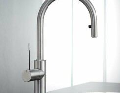 KWC Μπαταρία Κουζίνας ONO με αποσπώμενο ντουσάκι Stainless Steel